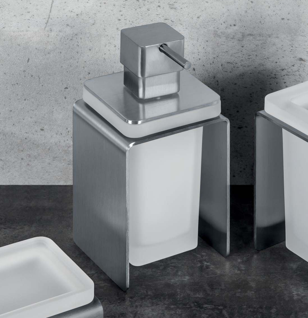 Colombo over dispenser in vetro acidato acciaio b9329 in acciaio inox e satinato montato a parete, vista del design e...