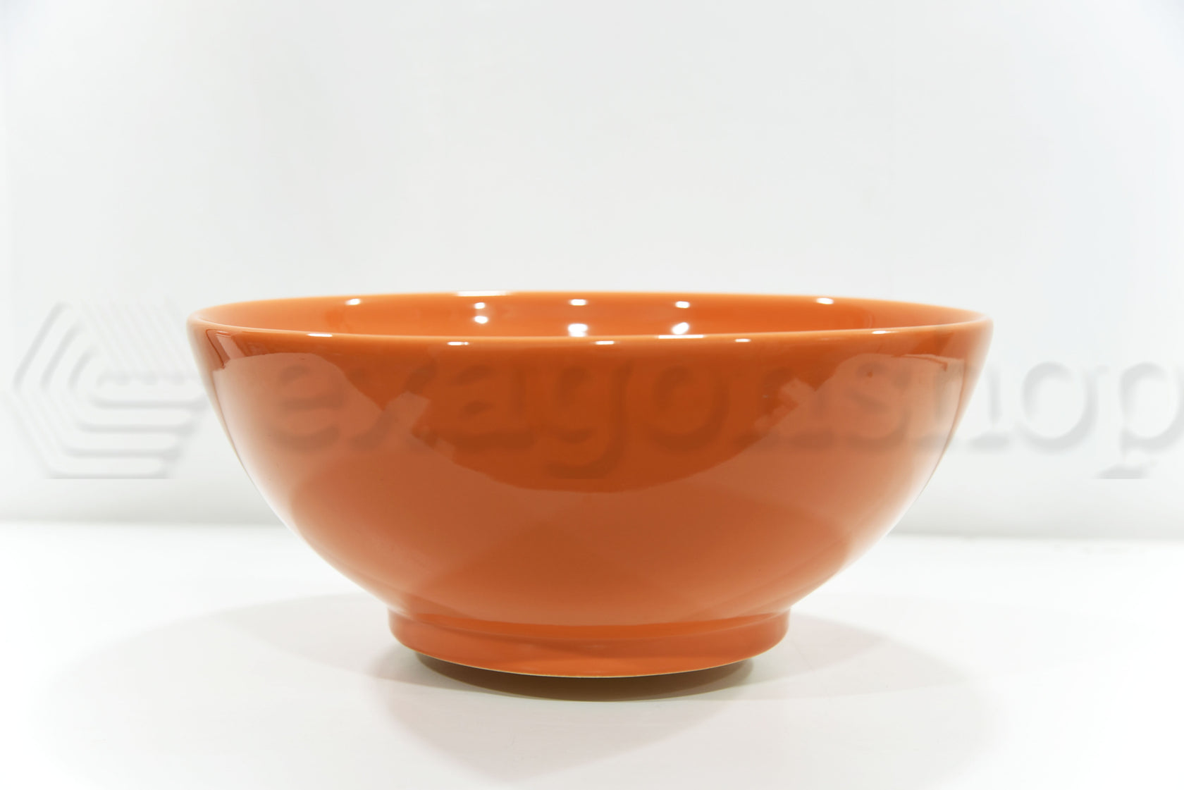 Nic Flavia ciotola lavabo 38 cm per mobile top seconda ambientato su piano bagno con accessori - Nic Design
