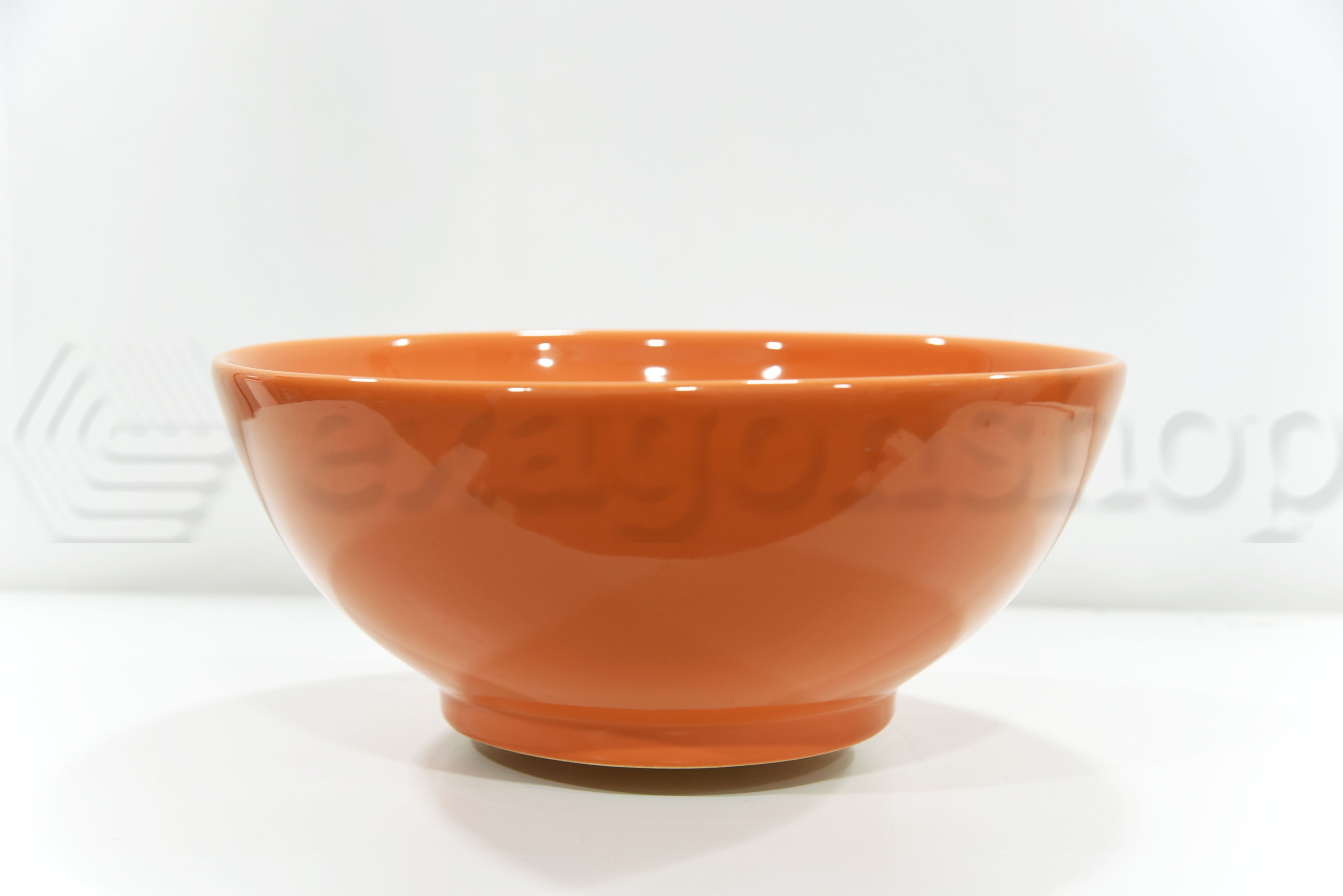 Nic Flavia ciotola lavabo 38 cm per mobile top seconda ambientato su piano bagno con accessori - Nic Design