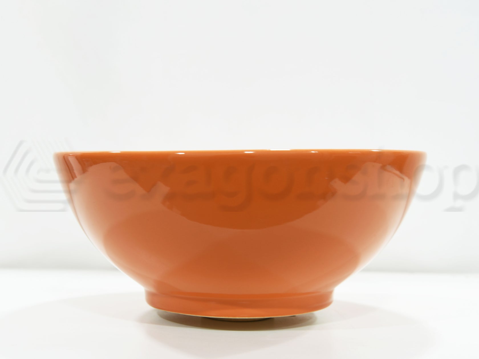 Nic Flavia ciotola lavabo 38 cm per mobile top seconda ambientato su piano bagno con accessori - Nic Design