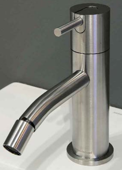 Antonio Lupi Ayati Miscelatore Bidet in Acciaio inox Lucido Cromo Lucido, dettaglio ravvicinato della finitura e del...