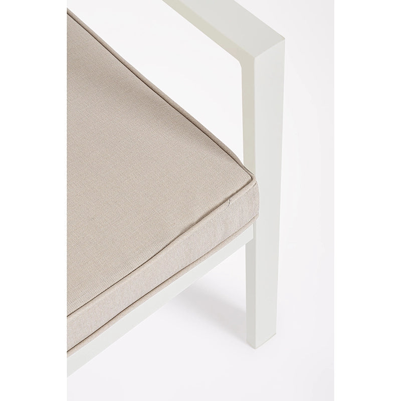 Andrea Bizzotto Hilde salotto con cuscini beige bianco visto dall'alto, composizione e proporzioni