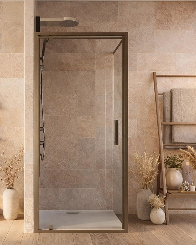 Box doccia 70x70 a battente Marsiglia reversibile installato in bagno moderno con ante in vetro temperato - Exagonshop