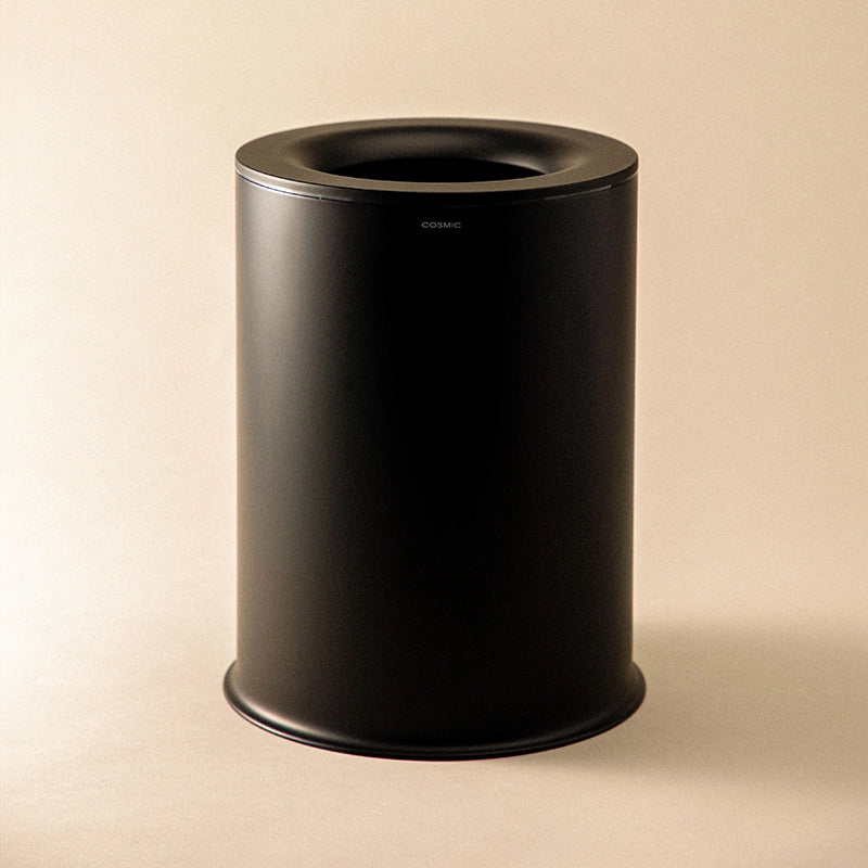 Cosmic Geyser Cestino Gettacarta 5 LT Nero Satinato in acciaio inox montato a parete, vista del design e della finitura...