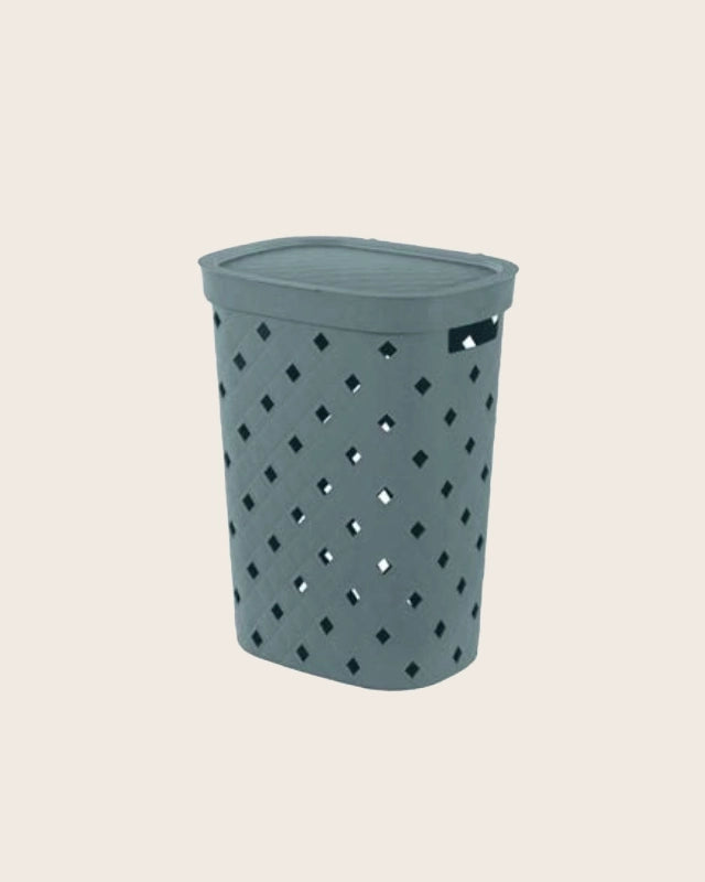Cesto portabiancheria in plastica carta da zucchero Fiber installato su lavello, vista della bocca e della leva - Exagonshop