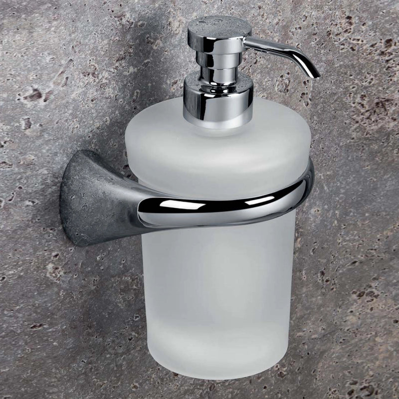 Colombo Link Dispenser a Parete Destro Vetro Acidato cromo in ottone e lucido montato a parete, vista del design e della...
