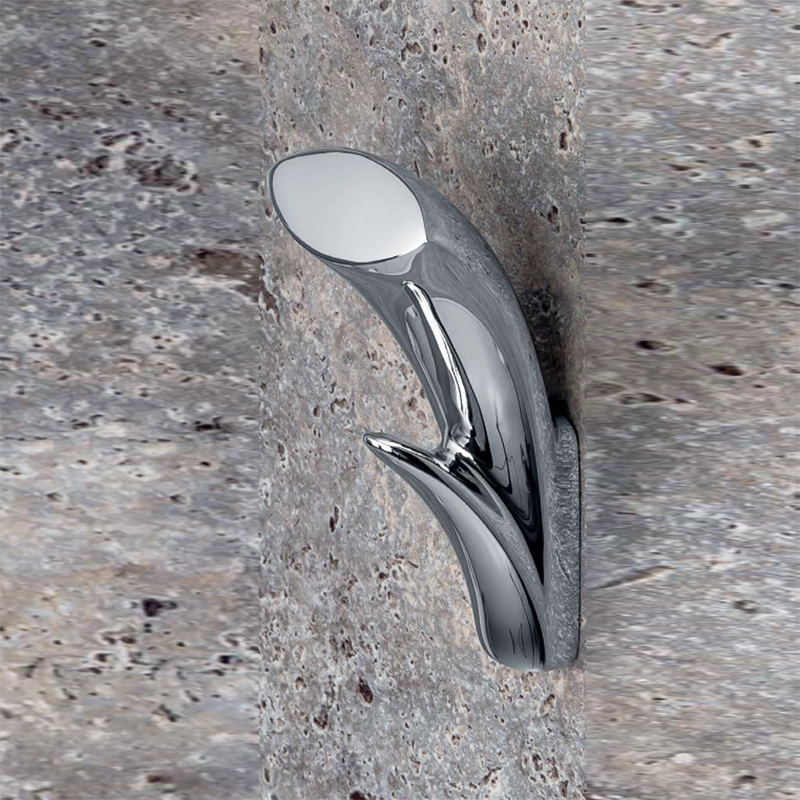 Colombo Link gancio appendino bagno Cromo ar27 in lucido montato a parete, vista del design e della finitura - Colombo Design