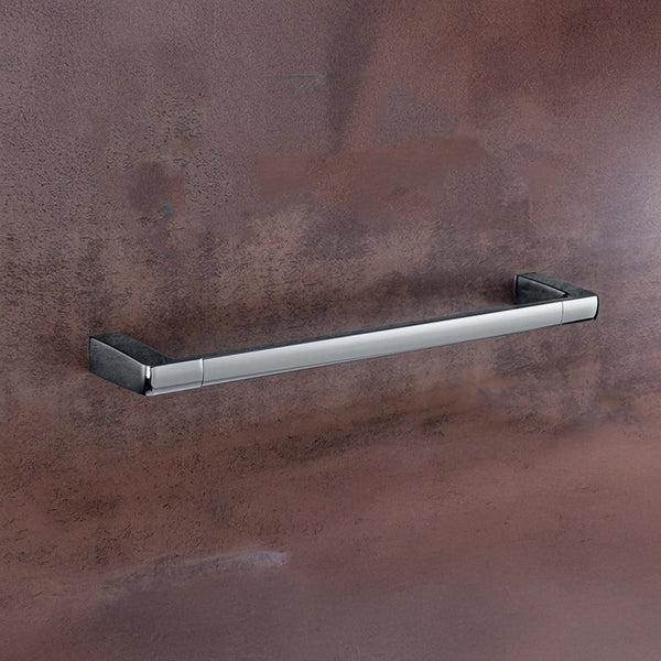 Colombo Lulu Portasciugamani 38 cm a muro cromo in ottone e cromato montato a parete, vista del design e della finitura...