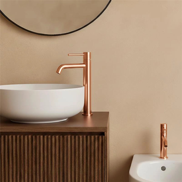 Coppia rubinetti lavabo alto e bidet senza scarico oro rosa spazzolato Memo