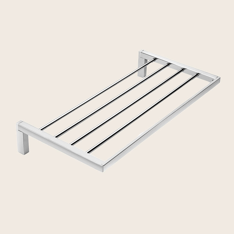 Cosmic Bathlifea Rack portasciugmani 60 cm Cromo in lucido montato a parete, vista del design e della finitura...