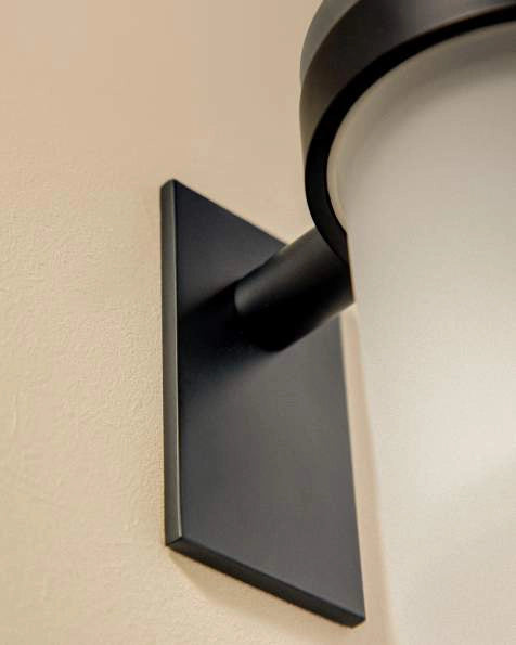 Dispenser Porta Sapone a muro Nero Satinato Cosmic Stick, vista laterale del profilo a muro - Industrias Cosmic