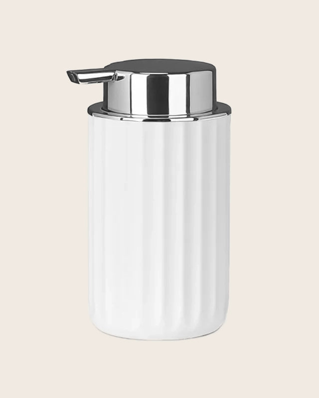 Dispenser sapone da appoggio in tpr bianco, dettaglio ravvicinato del materiale e dell'aggancio - Exagonshop
