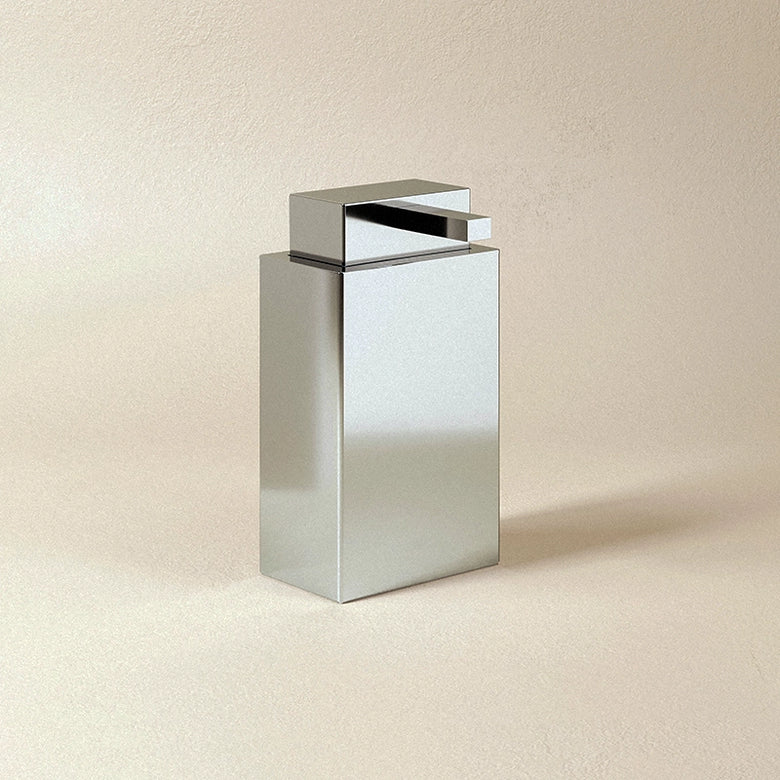 Dispenser sapone liquido da Appoggio cromo Bathlifea Cosmic montato a parete, vista del design e della finitura...