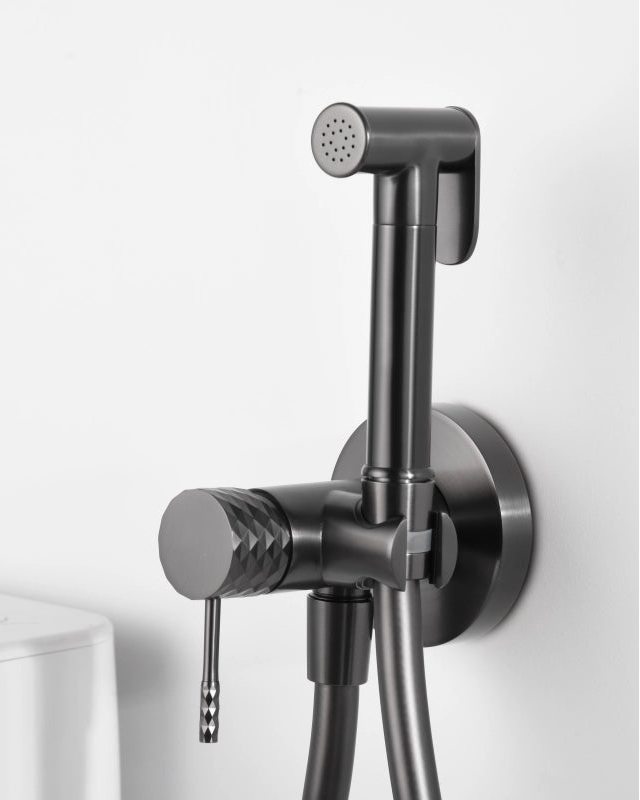 Doccetta bidet con miscelatore Memo incasso grigio metallico in satinato, vista frontale della maniglia e della bocca di...