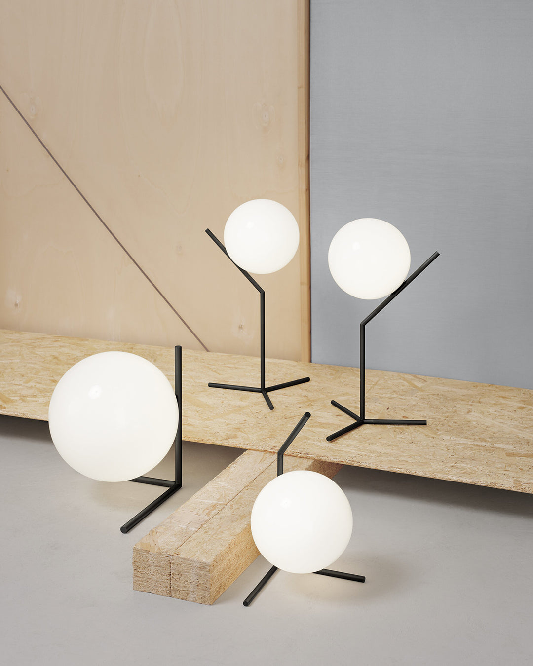 FLOS IC T1 Low Lampada da tavolo Rosso burgundy F3171035 – vista 3