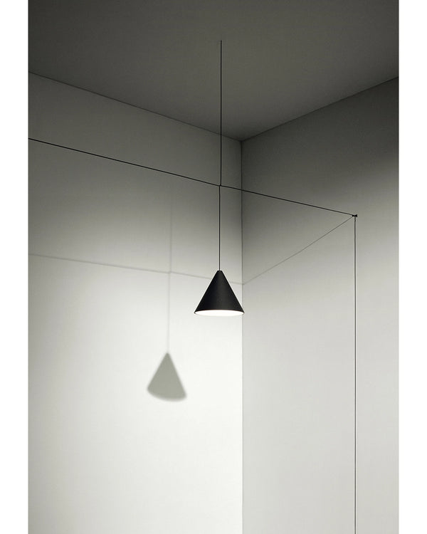 FLOS String Light Testa a Cono Lampada a sospensione cavo 22 m Nero F6499030