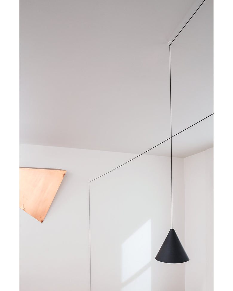 FLOS String Light Testa a Cono Lampada cavo 12 m Nero F6487030 – Flos