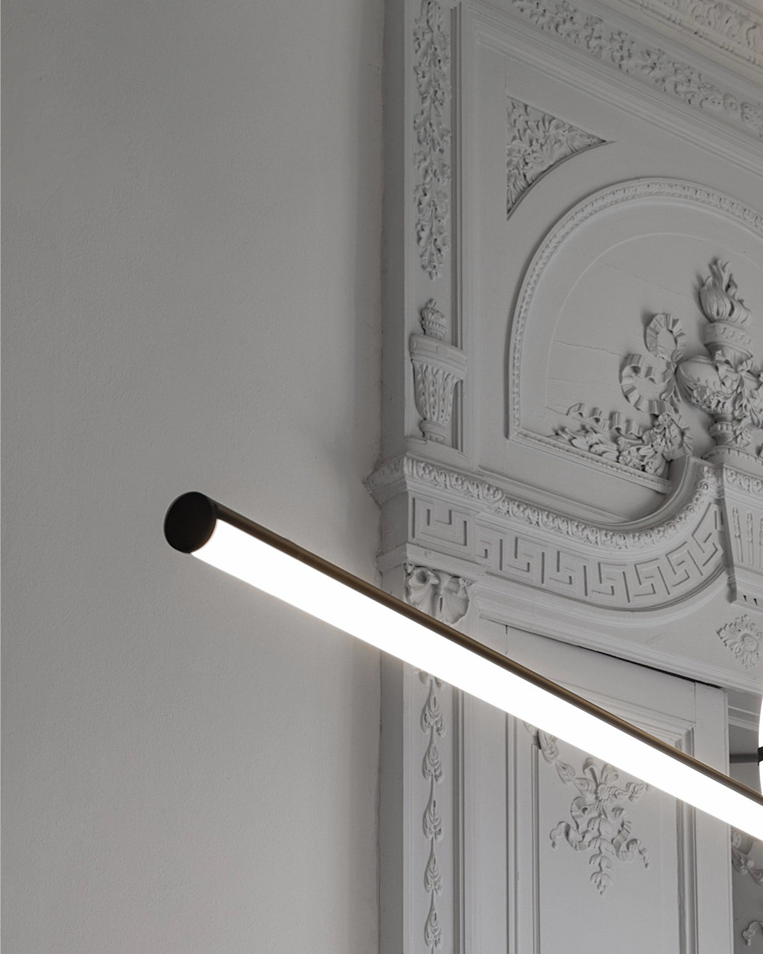 Flos Arrangements Line Rouns Small Lampada sospesa con rosone nero – vista 5