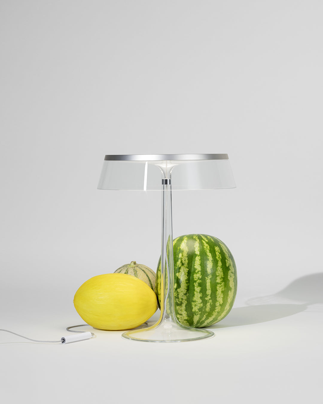 Flos Bon Jour Lampada Da Tavolo cromo con corona trasparente F1032057 – Flos
