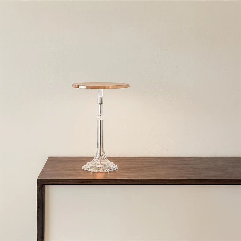 Flos Bon jour Versailles Lampada da tavolo Rame accesa in ambiente, design e diffusione della luce