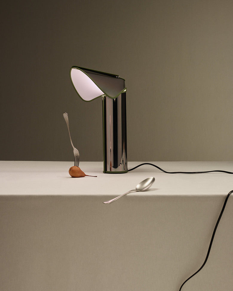Flos Chiara Table Lampada da tavolo Dark grey bordi verde oliva F1595023 – vista 2