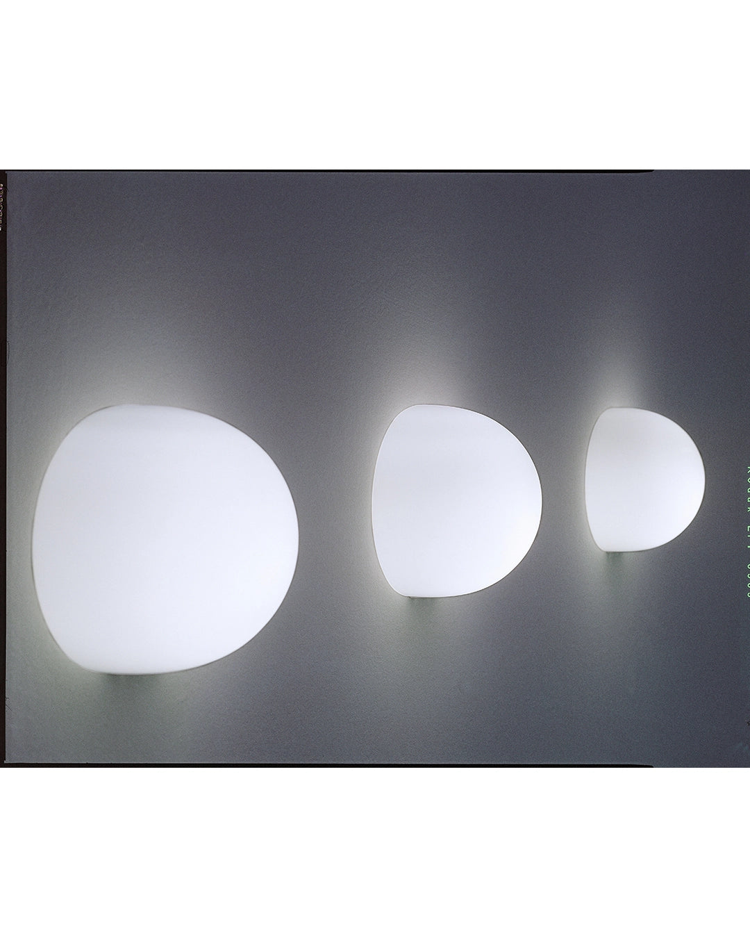 Flos Glo-Ball Wall Lampada 33 cm a parete Bianco F3022000 – vista 2