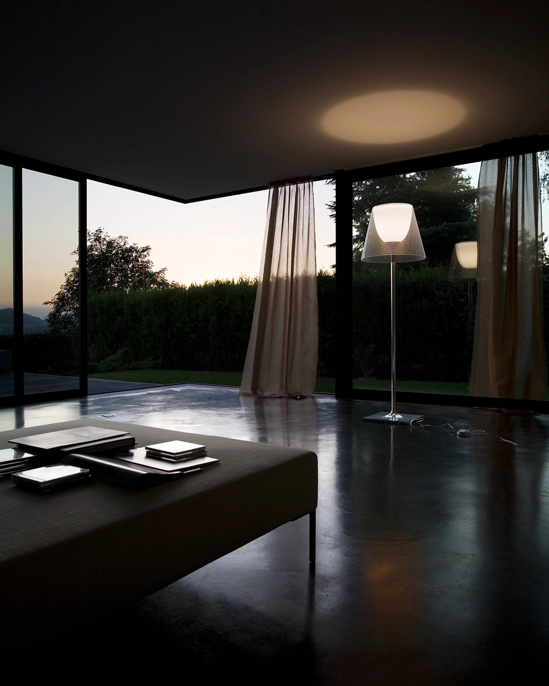 Flos Ktribe Floor 3 Lampada a pavimento trasparente con dimmer F6301000 – vista 2