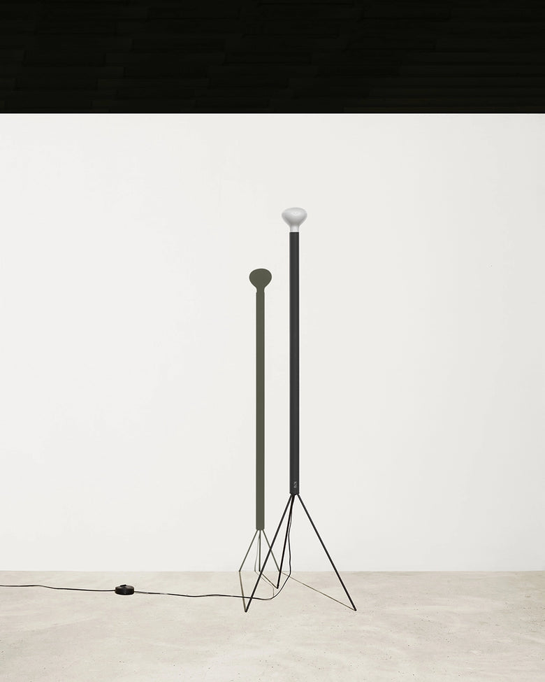 Flos Luminator Lampada a pavimento antracite luce indiretta F3772033 – vista 4