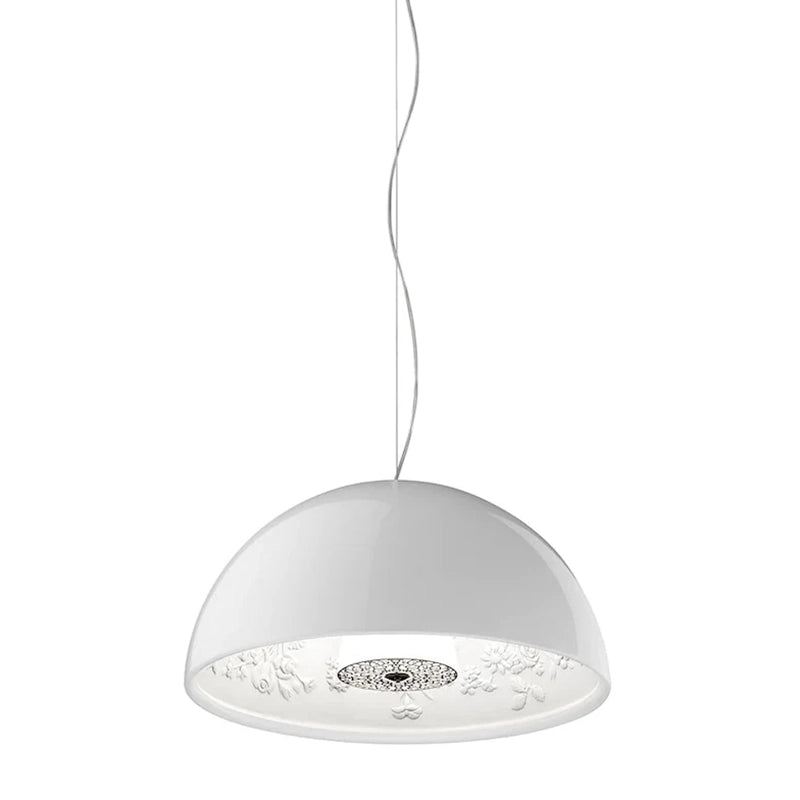 Flos Skygarden Small Lampada 40 cm sospesa Bianco lucido accesa in ambiente, design e diffusione della luce