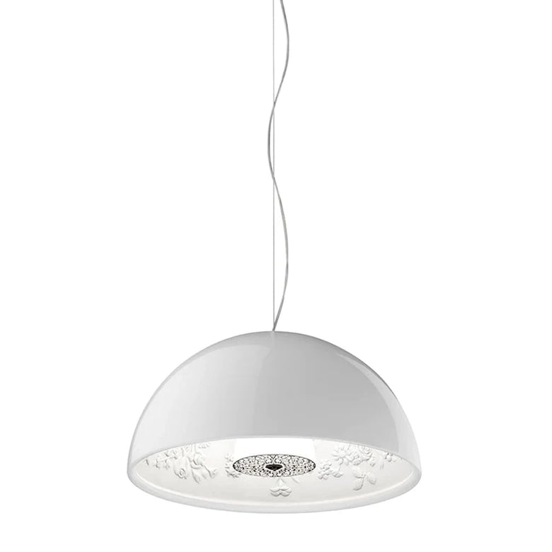 Flos Skygarden Small Lampada 40 cm sospesa Bianco lucido accesa in ambiente, design e diffusione della luce