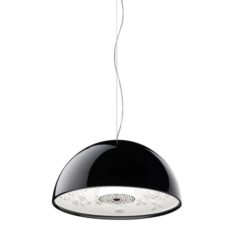 Flos Skygarden Small Lampada 40 cm sospesa nero lucido accesa in ambiente, design e diffusione della luce