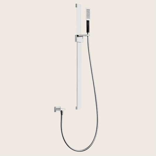 Gessi Asta doccia Saliscendi Con Doccetta mirror steel Tre, vista frontale della maniglia e della bocca di erogazione