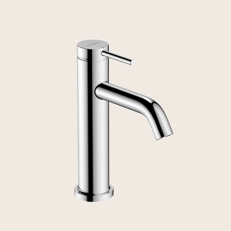 Hansgrohe Tecturis S Miscelatore lavabo coolStart EcoSmart in cromato ambientato su piano bagno con accessori