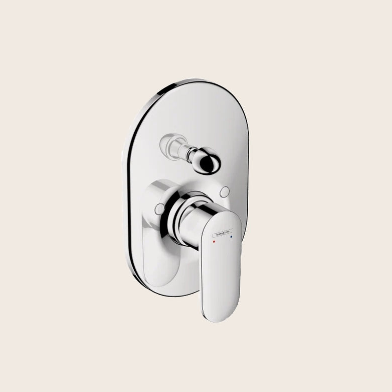 Hansgrohe Vernis Blend Miscelatore doccia senza parte ad, vista frontale della maniglia e della bocca di erogazione