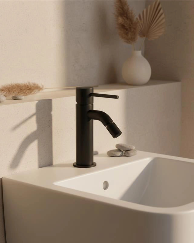Jabil 25 Miscelatore Bidet Attacco Universale Con Scarico NERO Matt in opaco, vista frontale della maniglia e della bocca...