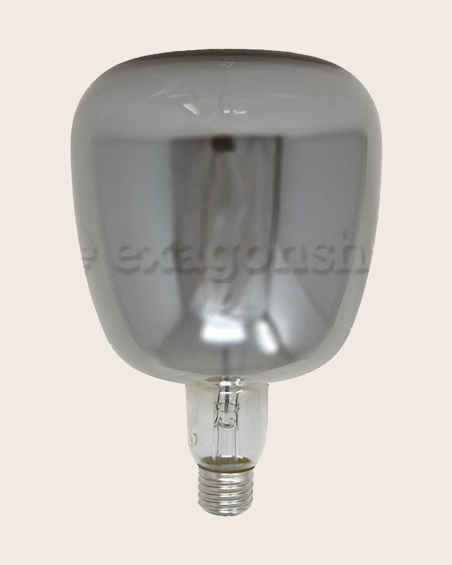 Lampadina Smoky Vintage 5W luce calda E27 180 lumen 2700k accesa in ambiente, design e diffusione della luce - Exagonshop