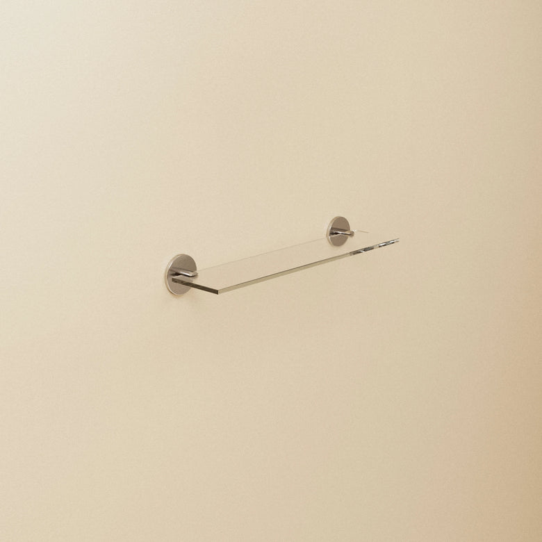 Cosmic Duo Round Mensola bagno 40 cm In Vetro Cromo in acciaio inox e lucido installato in bagno moderno con ante in...