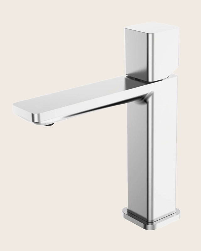 Miscelatore lavabo monocomando cromo Lotus, vista frontale su sfondo bianco - Exagonshop