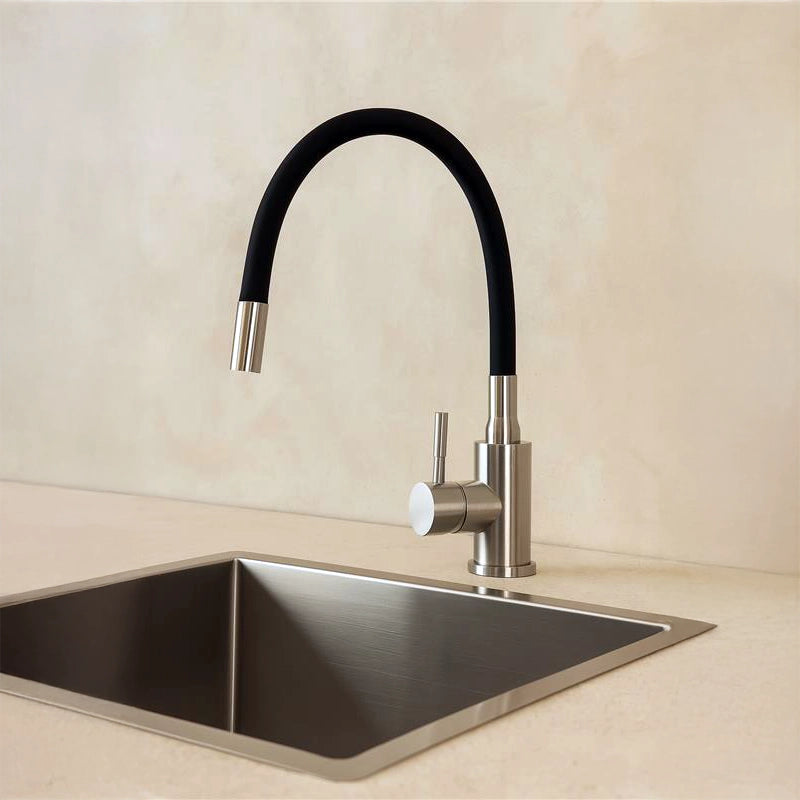 Miscelatore lavello in acciaio spazzolato con canna in silicone Kitchen