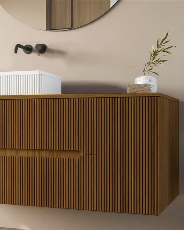 Mobile bagno 120x46 Urbino cannettato noce chiaro con anta, vista dall'alto del piano con lavabo - Exagonshop