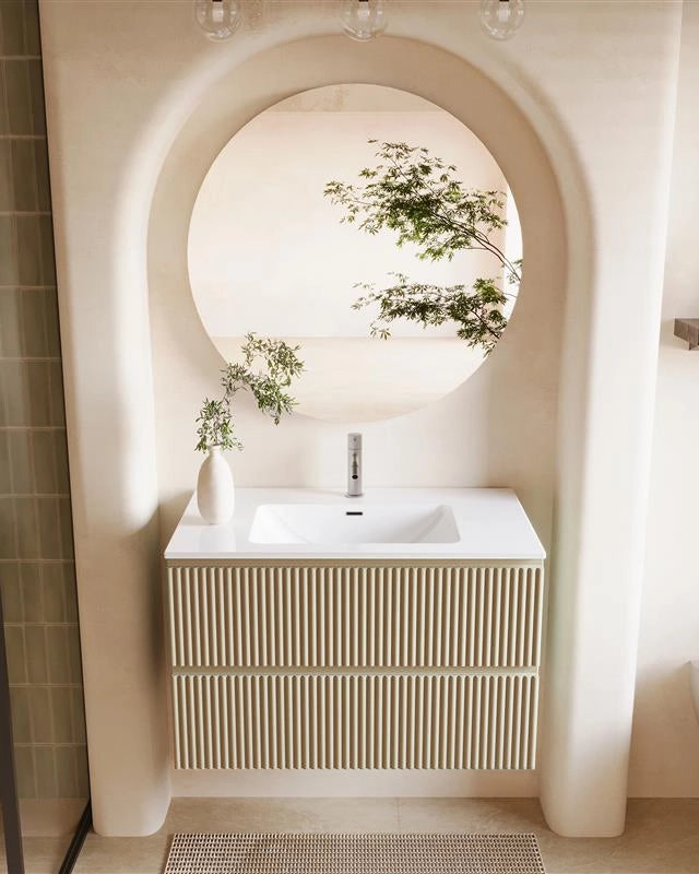 Mobile bagno 80x46 sabbia opaco cannettato lavabo ceramica con lavabo e rubinetteria, vista frontale su sfondo neutro...