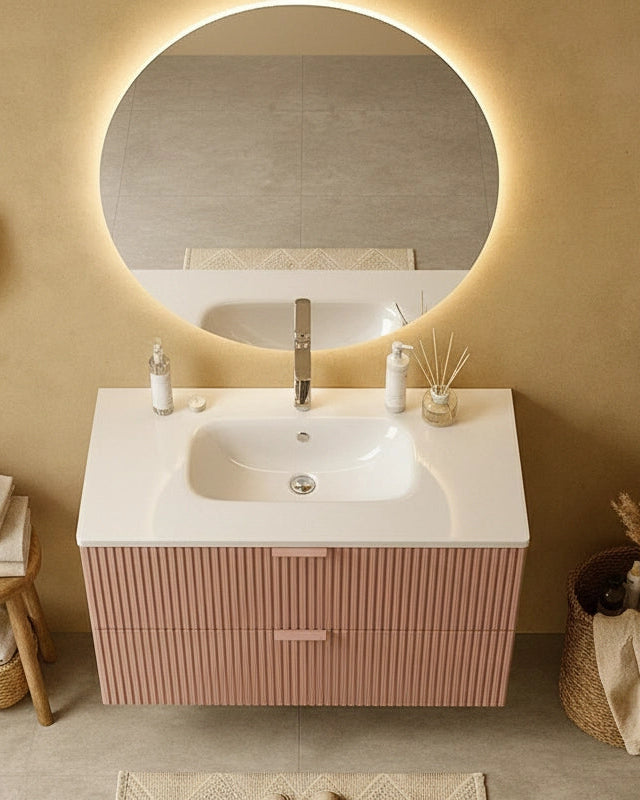 Mobile bagno cannettato rosa 102x47 lavabo in ceramica ambientato in bagno moderno con specchio e accessori - Exagonshop