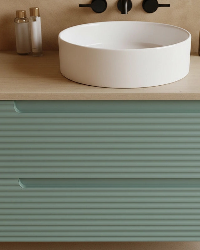 Mobile bagno muschio 100x45 Mango top quercia e lavabo da Musk, dettaglio ravvicinato della finitura e del cassetto...