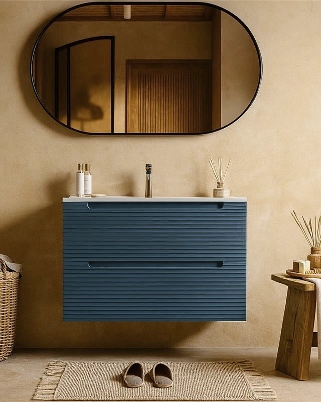 Mobile bagno sky blue 80x45 Mango con lavabo in ceramica con lavabo e rubinetteria, vista frontale su sfondo neutro...