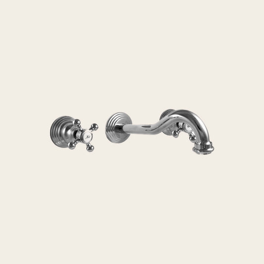 Paffoni Belinda Fblv003 Gruppo Lavabo Incasso a muro 3 Fori in lucido ambientato su piano bagno con accessori