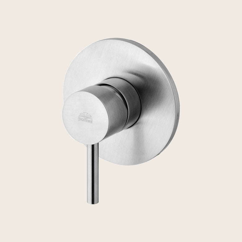 Paffoni Light Lig010st Miscelatore doccia ad Incasso in, vista frontale della maniglia e della bocca di erogazione