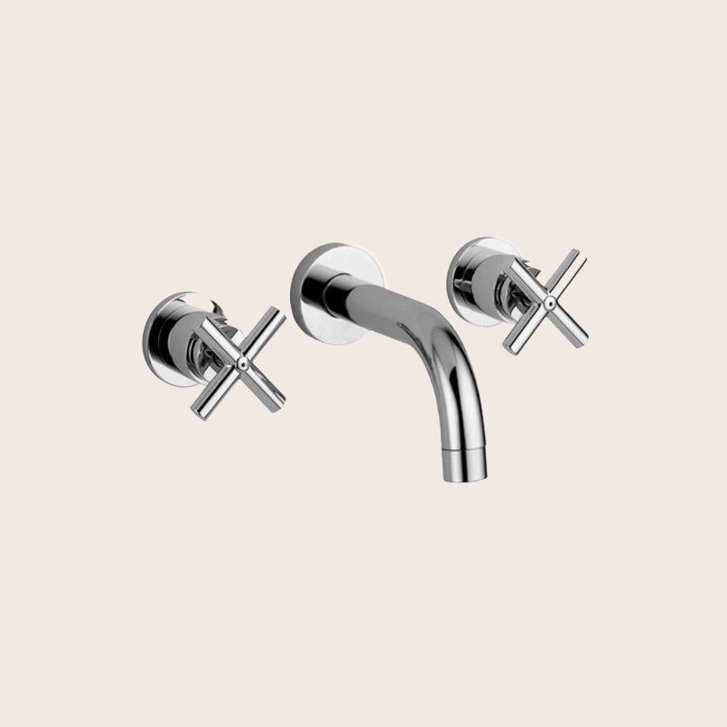 Paffoni Quattro QTV008 Gruppo lavabo ad incasso 3 fori ambientato su piano bagno con accessori