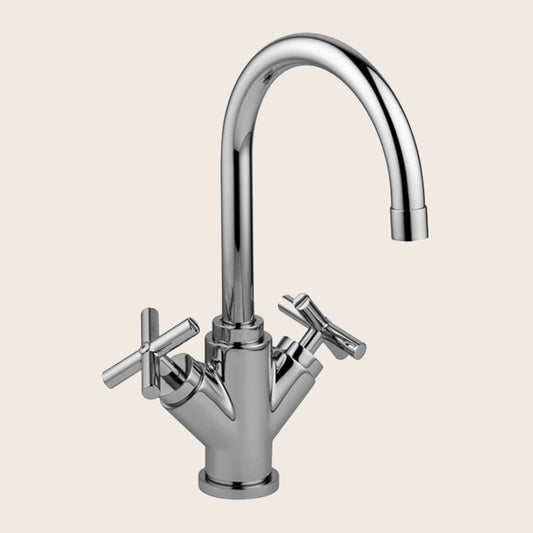 Paffoni Quattro Qtv077 Gruppo Lavabo Con Scarico Automatico ambientato su piano bagno con accessori