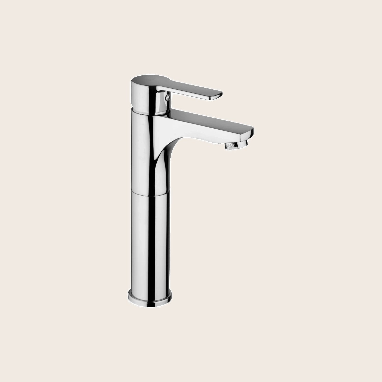 Paffoni Red Miscelatore lavabo alto con prolunga 125 mm Cromato ambientato su piano bagno con accessori