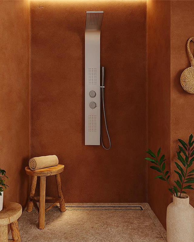 Pannello doccia idromassaggio Ibiza in alluminio silver in abs, vista frontale della maniglia e della bocca di erogazione...